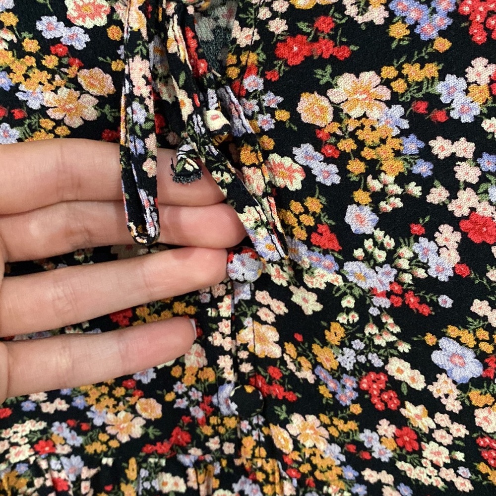 American Eagle Floral Dress - Picture 4 of 6